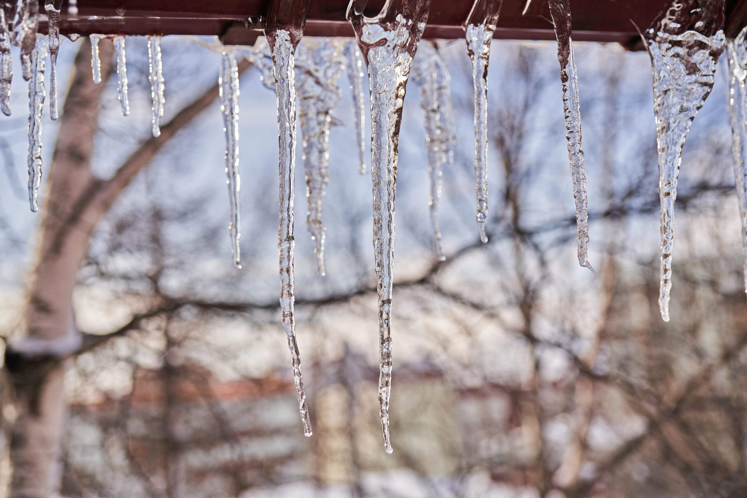 The Golden Valley MN Roofing Contractor Winter Guide 2024