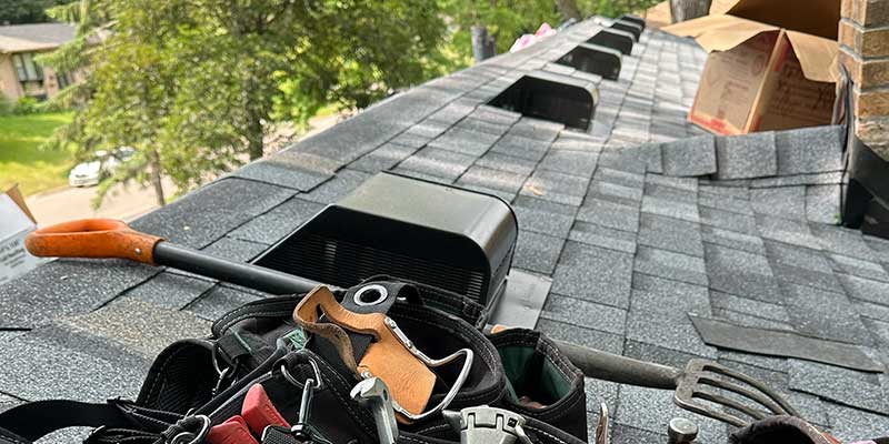 Roofing contractor Golden Valley MN - Younger Exteriors