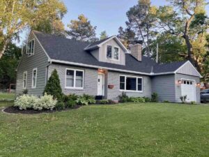 Residential roofing and siding services for a Minnetonka, Minnesota home