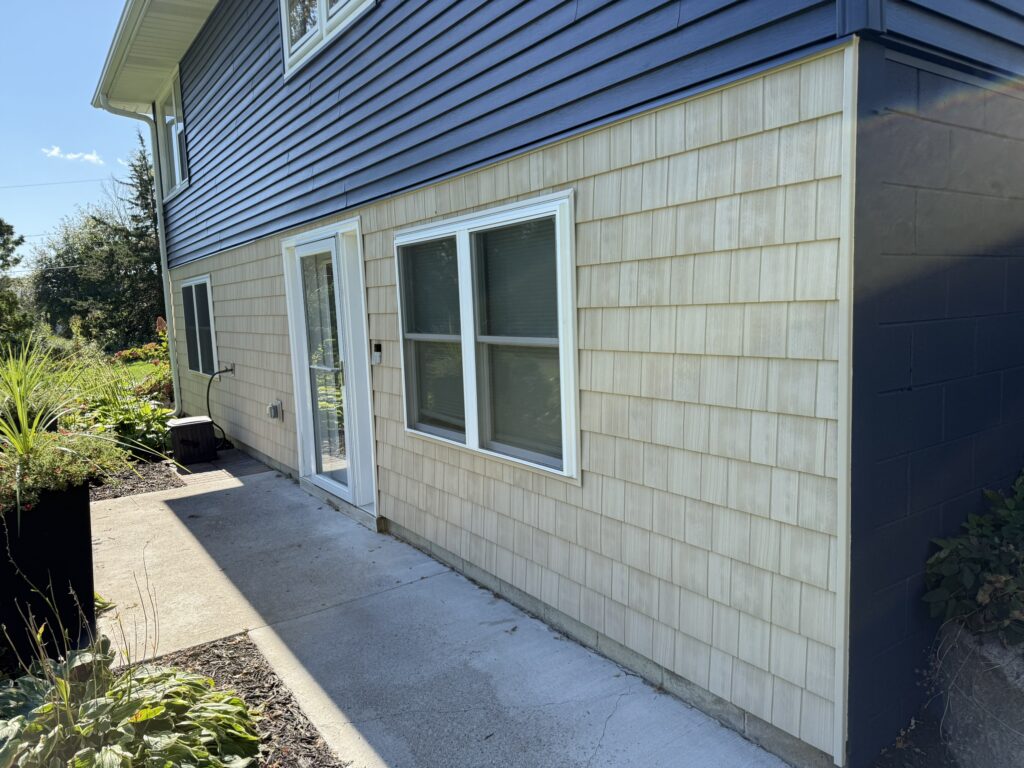 plymouth-mn-siding-project-younger-exteriors New shake siding accents installed on Plymouth Minnesota home